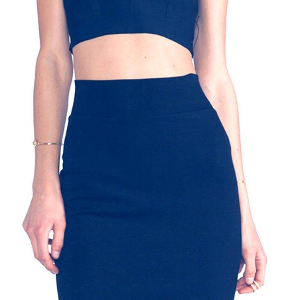 BCBG Sleek 2 Piece Outfit with Halter Top 😍 🥰 😘